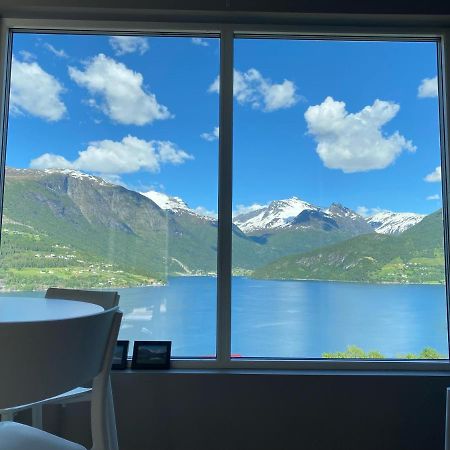 Olden Fjord Apartments Dış mekan fotoğraf