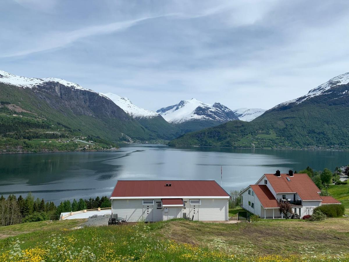 Olden Fjord Apartments Dış mekan fotoğraf