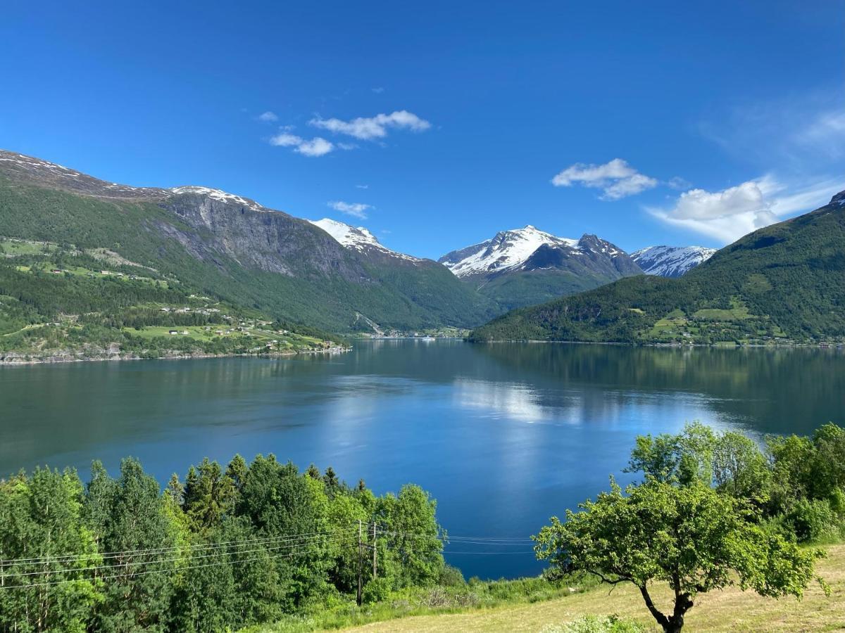 Olden Fjord Apartments Dış mekan fotoğraf