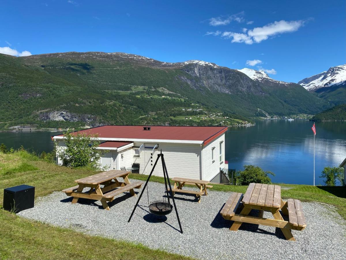 Olden Fjord Apartments Dış mekan fotoğraf